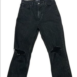 Abercrombie Black Ultra High Rise Mom Jean size 6